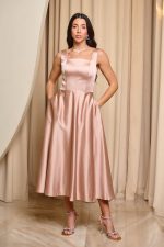 Φόρεμα midi σατέν με τιράντες σαμπανιζέ - Image 3