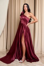 Φόρεμα maxi one shoulder με διακοσμητικό λουλούδι βουργουνδί - Image 3