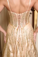 Φόρεμα maxi με τρισδιάστατο γκλίτερ και κορσέ χρυσό - Image 7