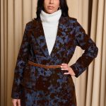 Σακάκι τζιν με velvet καφέ λεπτομέρειες και ζώνη