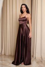 Φόρεμα maxi σατεν καφέ - Image 3