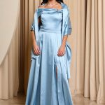 Φόρεμα maxi σατέν off shoulder με λεπτομέρεια κόσμημα baby blue