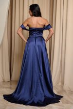 Φόρεμα maxi off shoulder με ουρά midnight blue - Image 5