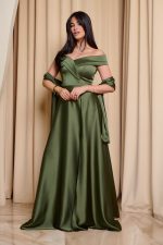 Φόρεμα maxi off shoulder σατέν με κρουαζέ μπούστο olive - Image 4