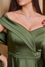 Φόρεμα maxi off shoulder σατέν με κρουαζέ μπούστο olive - Image 8