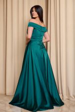 Φόρεμα maxi off shoulder σατέν με κρουαζέ μπούστο κυπαρισσί - Image 5