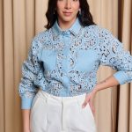 Πουκάμισο με κιπούρ δαντέλα και διακοσμημένο γιακά γαλάζιο