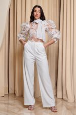 Μπλούζα see through με κεντήματα και φιόγκο άσπρη - Image 3