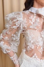 Μπλούζα see through με κεντήματα και φιόγκο άσπρη - Image 7