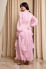 Φόρεμα maxi με βολάν baby pink - Image 5