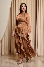 Φόρεμα maxi με βολάν bronze - Image 3