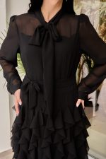 Φόρεμα maxi με βολάν και ζώνη μαύρο - Image 6