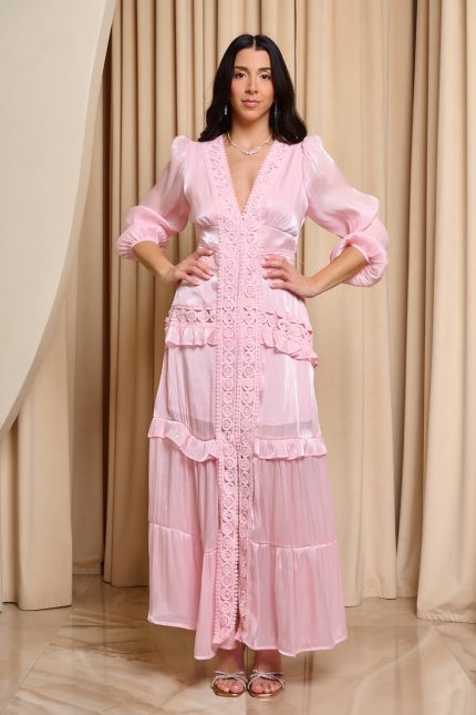 Φόρεμα maxi με V ντεκολτέ και κεντήματα baby pink