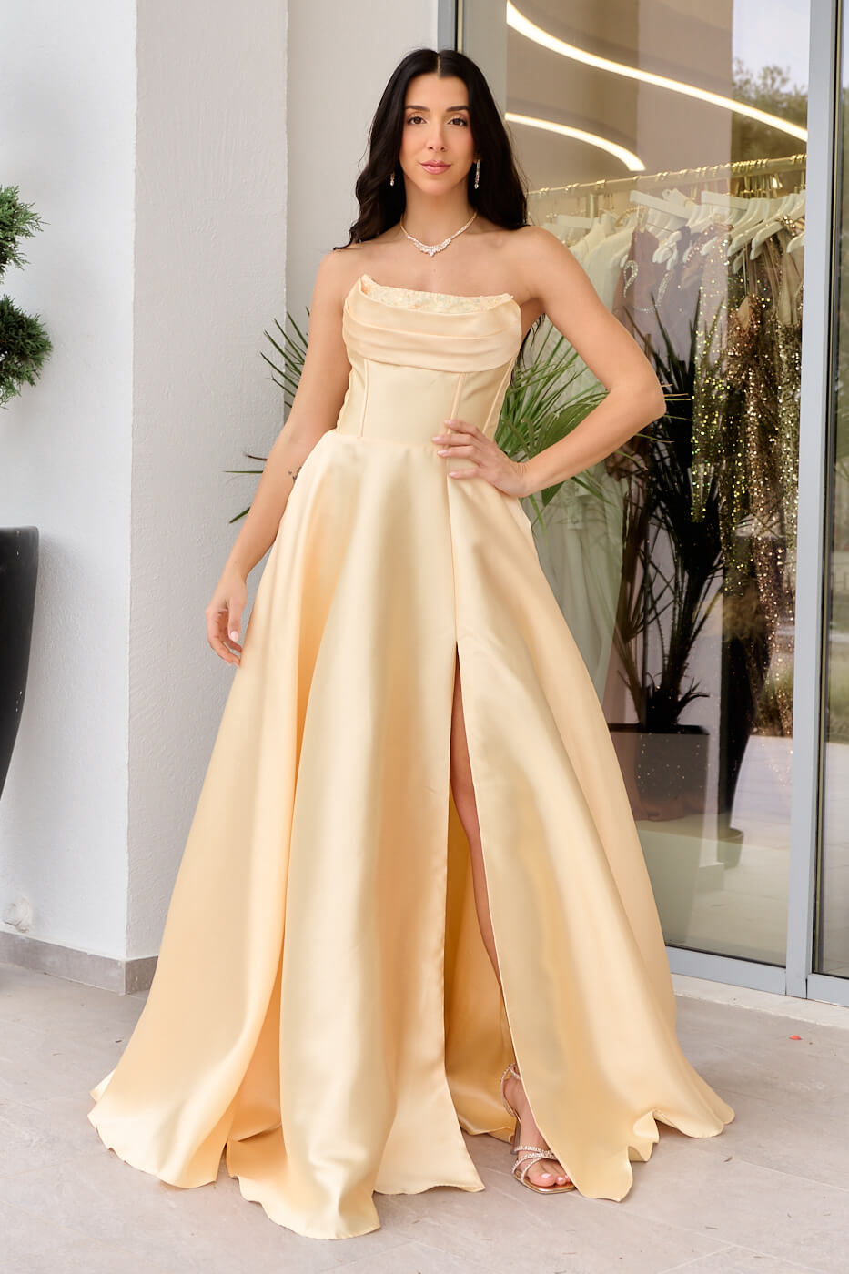 Φόρεμα maxi ταφτάς με διακοσμημένο μπούστο κίτρινο