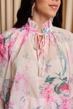 Σετ μπλούζα - σορτς με floral μοτίβο ροζ - Image 6