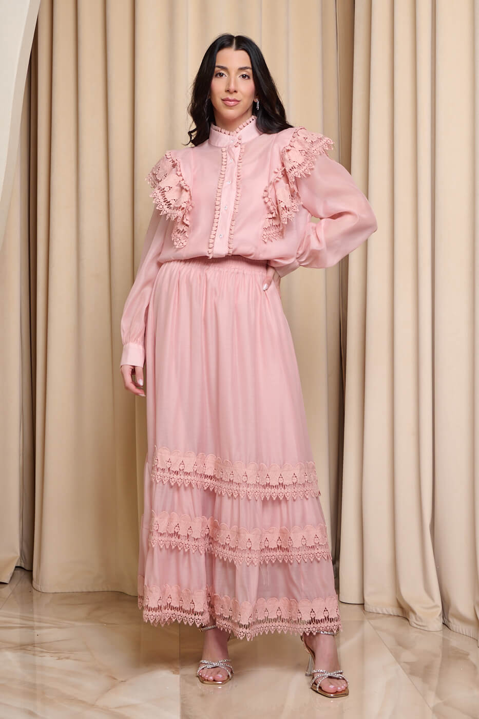 Σετ πουκάμισο - φούστα με βολάν και δαντέλα ροζ