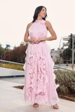 Φόρεμα maxi αμάνικο με βολάν baby pink - Image 2