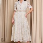 Φόρεμα midi με δαντέλα και boho ζώνη μπεζ