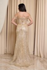 Φόρεμα maxi off shoulder με παγιέτες και χάντρες χρυσό - Image 5