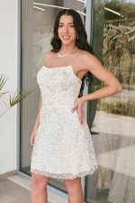 Φόρεμα mini με διακόσμηση από παγιέτες και χάντρες άσπρο - Image 3