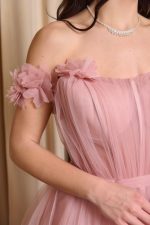 Φόρεμα maxi τούλινο με 3D λουλούδια dusty pink - Image 7