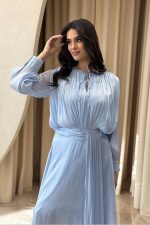 Φόρεμα midi σατινέ baby blue - Image 6