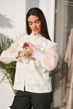 Πουκάμισο με φραμπαλά και πέρλες λευκό - Image 4