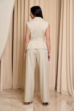 Σετ γιλέκο - παντελόνι με ζώνη μπεζ - Image 4