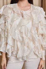 Πουκάμισο σατινέ με βολάν μπεζ - Image 7