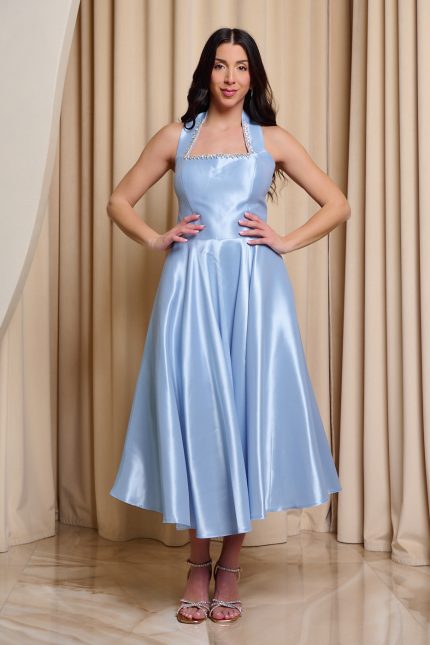 Φόρεμα midi με δέσιμο στο λαιμό και στρας baby blue