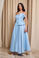 Φόρεμα midi στράπλες με σχέδιο φιόγκο baby blue - Image 3