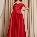 Φόρεμα midi στράπλες με σχέδιο φιόγκο κόκκινο