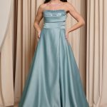 Φόρεμα maxi στράπλες με λεπτομέρεια παγιέτα μέντα