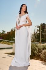 Φόρεμα maxi με διακοσμητικές πέτρες και μπέρτα άσπρο - Image 3