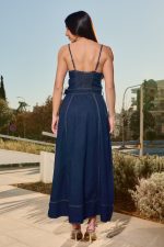 Φόρεμα maxi τζιν με ζώνη - Image 5