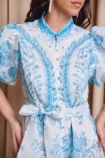 Φόρεμα maxi με γαλάζιο λαχούρ print και στρας άσπρο - Image 6