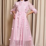 Φόρεμα maxi με 3D λεπτομέρειες baby pink