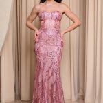 Φόρεμα maxi στράπλες γοργονέ με τρισδιάστατο γκλίτερ ροζ