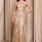 Φόρεμα maxi στράπλες γοργονέ με τρισδιάστατο γκλίτερ χρυσό