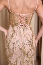 Φόρεμα maxi στράπλες γοργονέ με τρισδιάστατο γκλίτερ χρυσό - Image 8