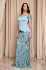 Φόρεμα maxi γοργονέ off shoulder με σατέν μπούστο μέντα - Image 4