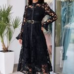 Φόρεμα midi κιπούρ με ζώνη δερματίνη μαύρο