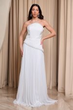 Φόρεμα maxi στράπλες πλισέ με λεπτομέρεια χάντρες άσπρο