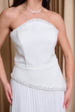 Φόρεμα maxi στράπλες πλισέ με λεπτομέρεια χάντρες άσπρο - Image 6