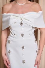 Φόρεμα maxi off shoulder με διακοσμητικές πέτρες άσπρο - Image 6