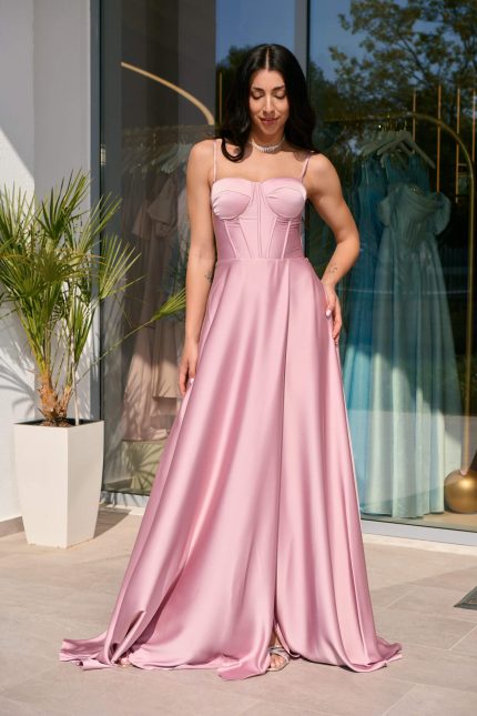 Φόρεμα maxi σατέν στράπλες με σκίσιμο dusty pink