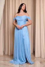 Φόρεμα maxi off shoulder με πιέτες baby blue - Image 2