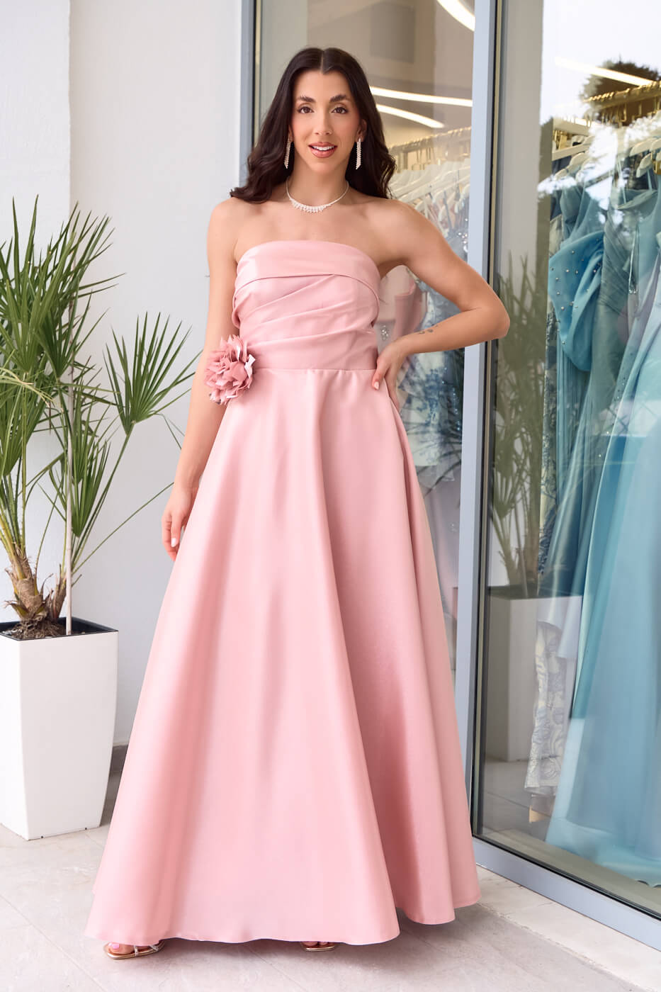 Φόρεμα maxi γυαλιστερός ταφτάς με 3D λουλούδι baby pink