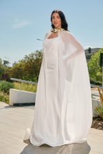 Φόρεμα maxi γοργονέ με αποσπώμενη κάπα άσπρο - Image 3