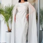 Φόρεμα maxi με διακοσμητικές πέρλες και στρας άσπρο